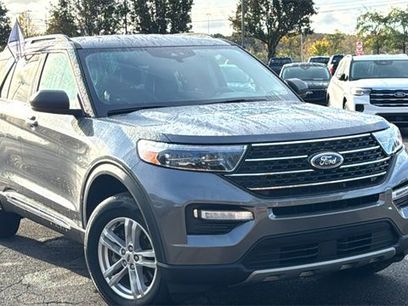 Certified 2022 Ford Explorer XLT w/ Equipment Group 202A