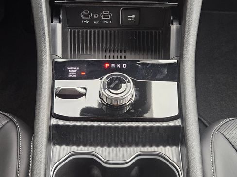 New 2026 Jeep Grand Cherokee Limited AWD/4WD image 11