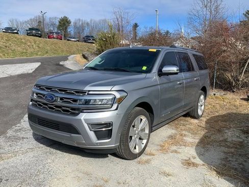 Certified 2024 Ford Expedition Max Platinum image 9