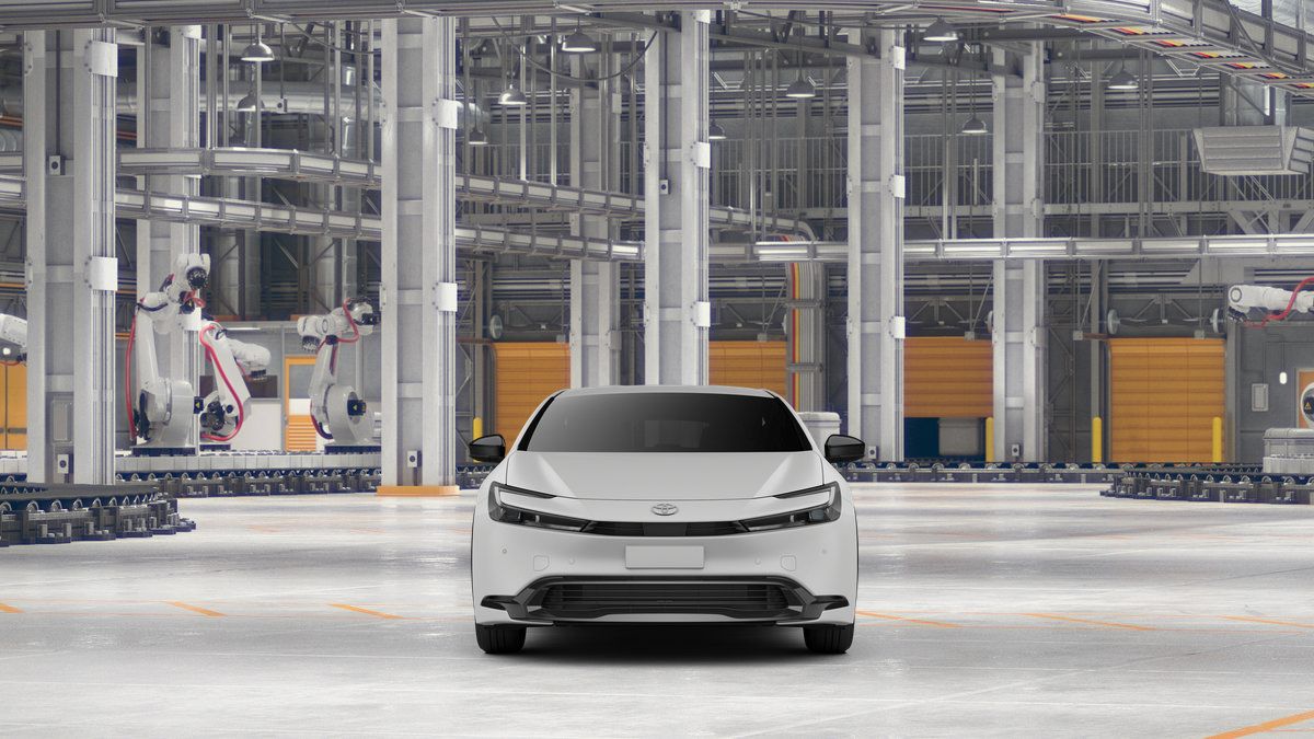 New 2027 Toyota Prius LE FWD image 2