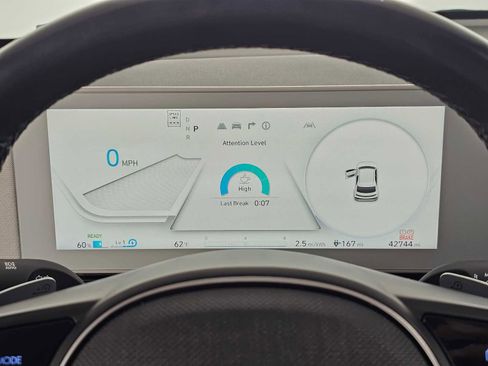 Used 2022 Hyundai Ioniq 5 SE w/ Cargo Package image 24