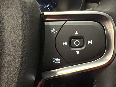 Used 2026 Volvo XC40 B5 Plus w/ Protection Package Premier image 14