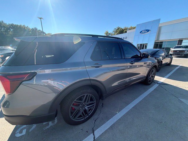 Used 2025 Ford Explorer ST w/ Sun And Sound Package AWD/4WD image 6