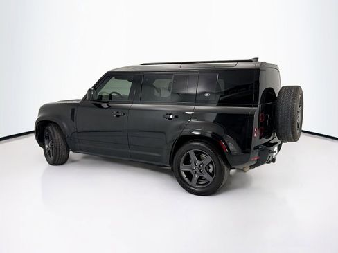 Certified 2023 Land Rover Defender 110 X-Dynamic SE AWD/4WD image 7