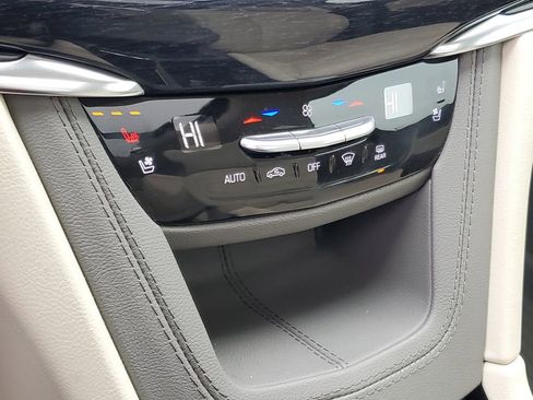 Certified 2024 Cadillac XT6 Premium Luxury w/ LPO, Floor Liner Package image 17