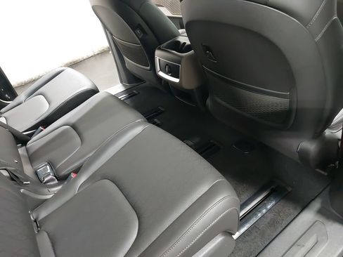 New 2026 Kia Carnival LXS image 11