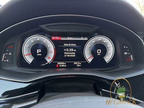 Used 2021 Audi Q8 Premium Plus w/ Premium Plus Package image 17