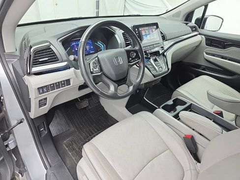 Used 2023 Honda Odyssey Elite image 11