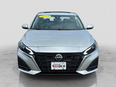 Certified 2024 Nissan Altima 2.5 SV w/ SV Premium Package AWD/4WD image 2