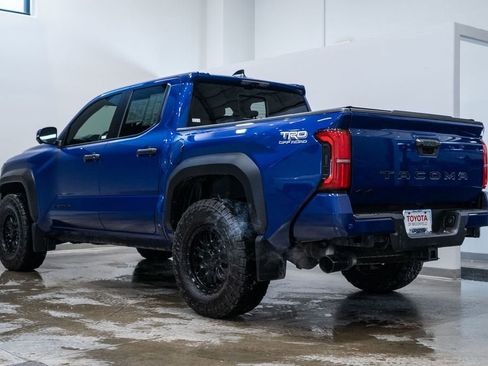 Certified 2025 Toyota Tacoma TRD Off-Road image 4