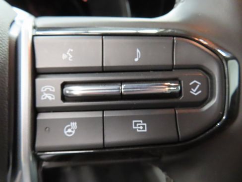 Used 2025 Chevrolet Colorado Trail Boss image 49