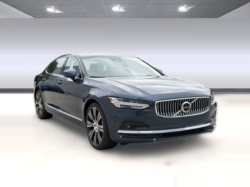Used 2025 Volvo S90 B6 Ultra image 7