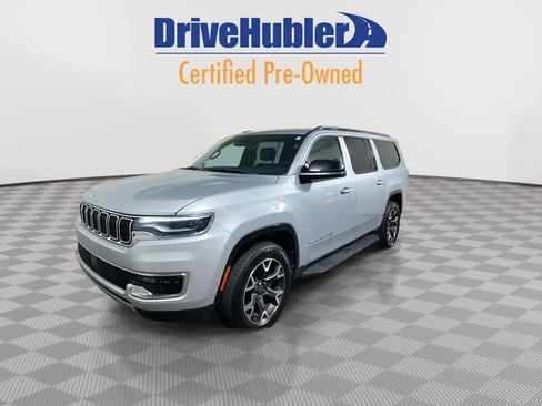 Used 2024 Jeep Wagoneer L Series III w/ Flexible Seating Group image 6