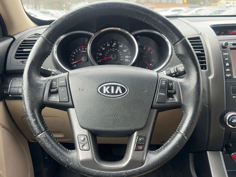 Used 2013 Kia Sorento EX w/ Premium Plus Pkg FWD image 12