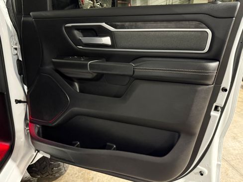 Used 2022 RAM 1500 Big Horn AWD/4WD image 8