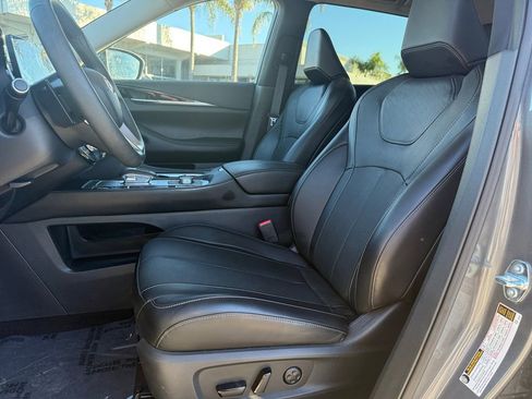 Used 2025 INFINITI QX60 Pure image 13