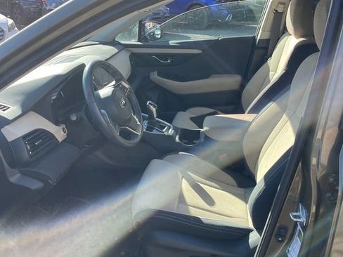 Used 2023 Subaru Outback Premium image 3