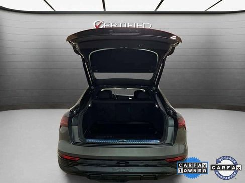 Used 2024 Audi Q8 e-tron Premium Plus image 7