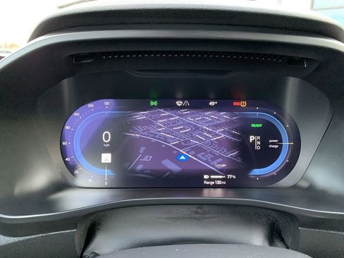 Used 2022 Volvo XC40 P8 Recharge Plus image 19