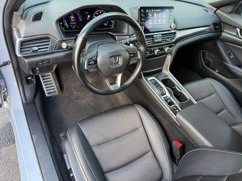 Used 2022 Honda Accord Sport image 11