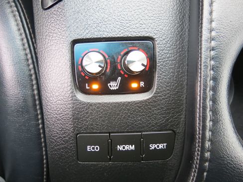 Used 2013 Toyota Avalon XLE Touring image 29