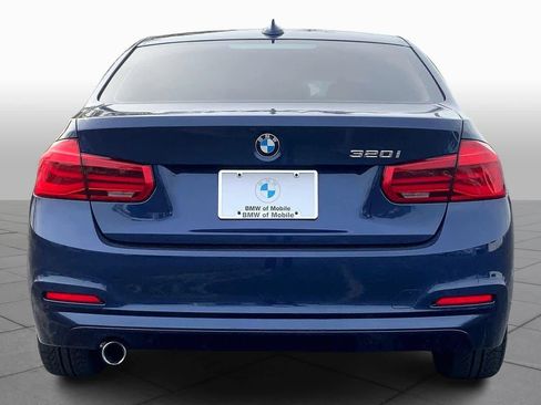 Used 2016 BMW 320i 320i image 4