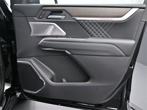 New 2025 GMC Acadia Denali w/ Super Cruise Package image 22