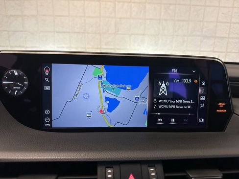 Used 2021 Lexus ES 250 w/ Premium Package AWD/4WD image 9