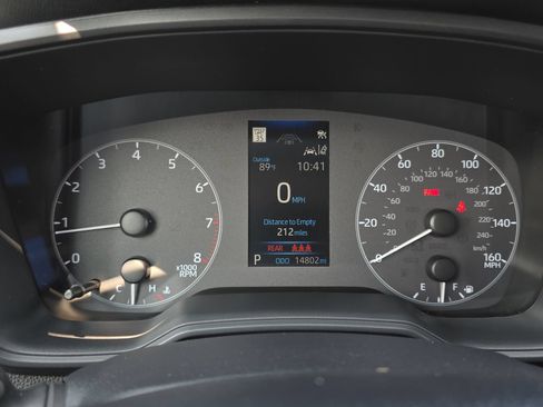 Used 2025 Toyota Corolla LE FWD image 18