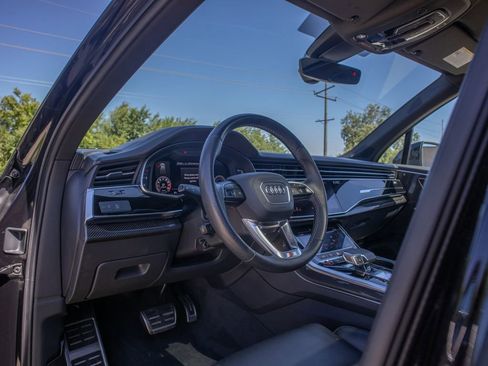 Used 2021 Audi SQ7 Premium Plus w/ Driver Assistance Package image 19