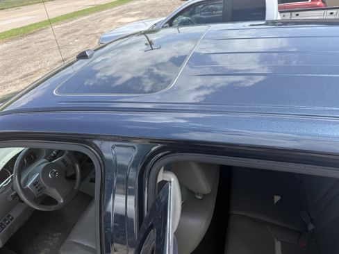 Used 2019 Nissan Frontier SL image 5