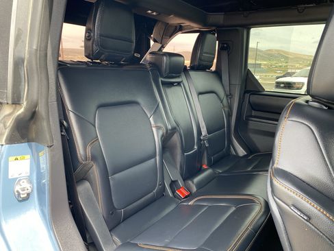 Used 2024 Ford Bronco Badlands AWD/4WD image 7