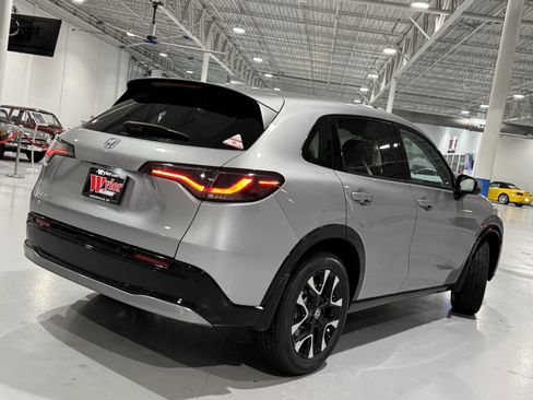 New 2026 Honda HR-V EX-L image 4
