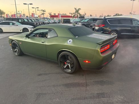 Used 2018 Dodge Challenger SRT w/ Technology Group image 5