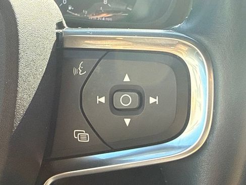 Used 2021 Volvo XC40 T5 Inscription AWD/4WD image 19