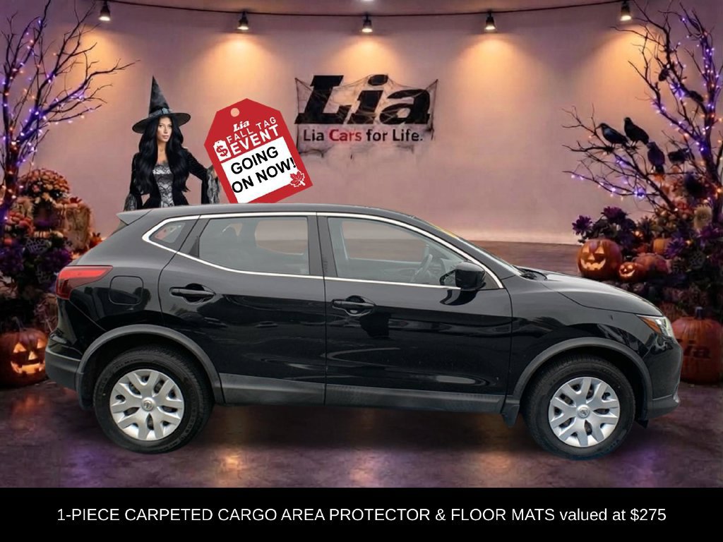 Used 2018 Nissan Rogue Sport S AWD/4WD image 2