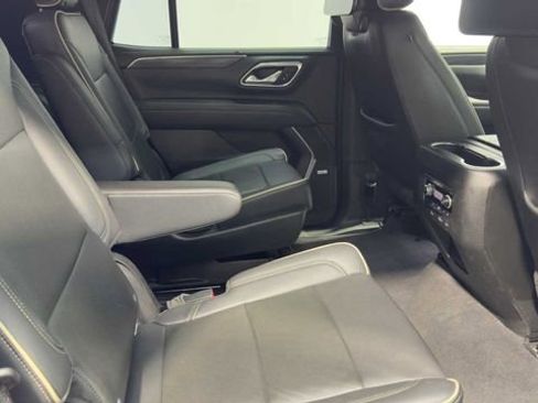Used 2021 GMC Yukon SLT w/ SLT Luxury Plus Package RWD image 18