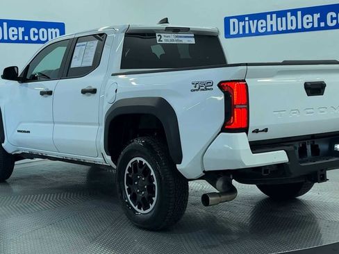 Used 2025 Toyota Tacoma TRD Off-Road AWD/4WD image 6