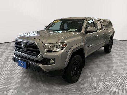 Used 2019 Toyota Tacoma SR5 image 12