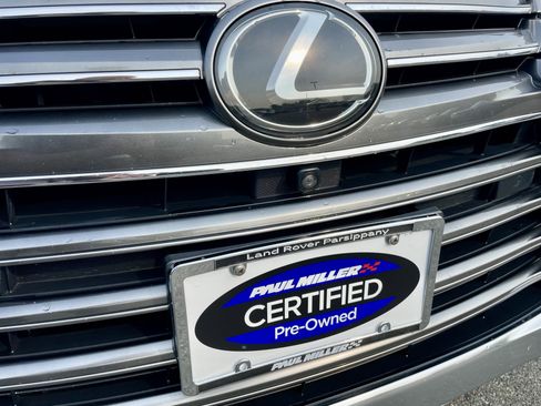 Used 2019 Lexus LX 570 4WD w/ Luxury Package image 35