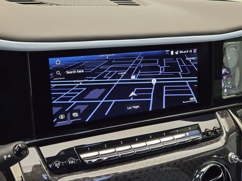 Certified 2025 Rolls-Royce Cullinan Black Badge image 38