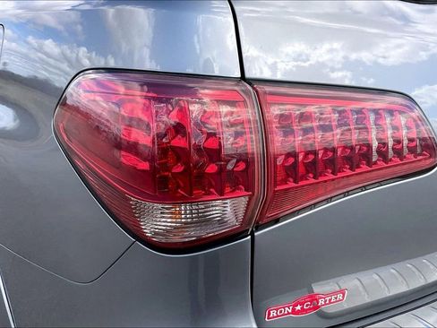 Used 2012 INFINITI QX56 4WD w/ Deluxe Touring Pkg image 20