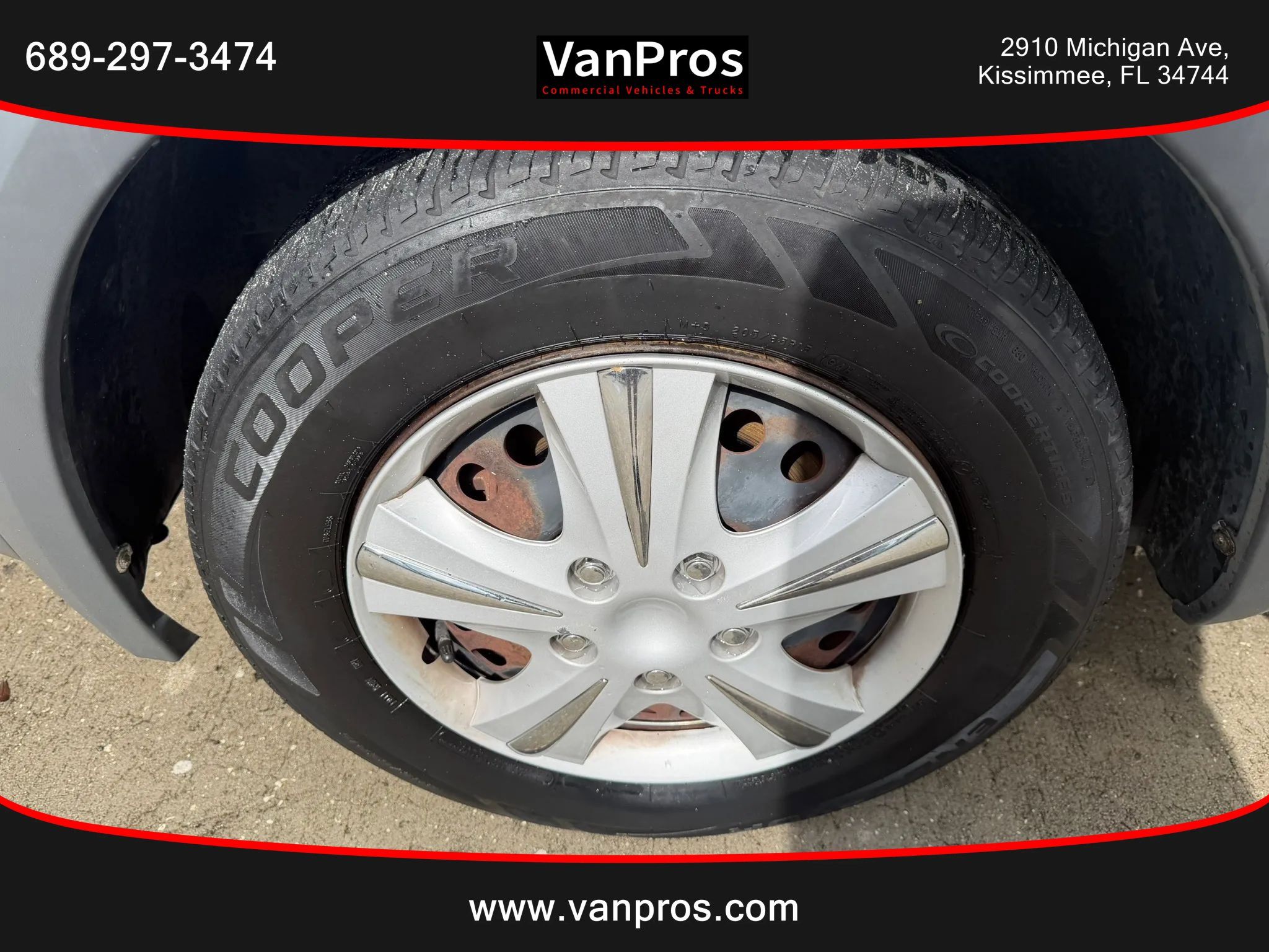 Used 2012 Ford Transit Connect XL FWD image 17