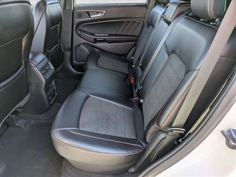 Used 2022 Ford Edge ST-Line AWD/4WD image 25