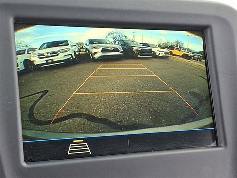 Used 2019 Chevrolet Equinox LT image 17