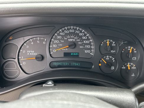 Used 2005 Chevrolet Avalanche Z66 w/ Sun And Sound Package RWD image 27