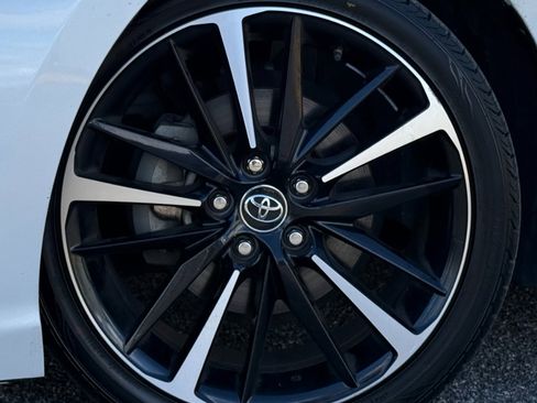 Used 2020 Toyota Camry XSE image 15