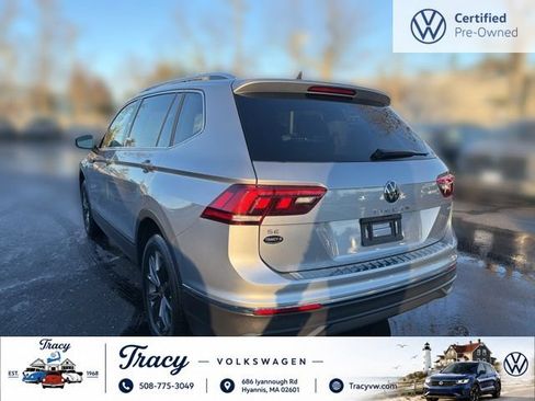 Certified 2023 Volkswagen Tiguan SE w/ Panoramic Sunroof Package AWD/4WD image 7