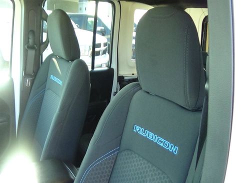Certified 2025 Jeep Wrangler Unlimited Rubicon 4xe w/ Safety Group AWD/4WD image 19