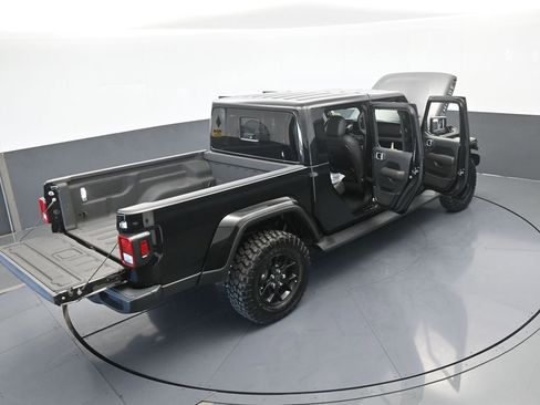 Used 2025 Jeep Gladiator Sport image 68